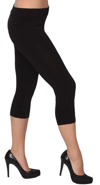 Women's Seamless Thick Ribbed Capri Leggings - Black - Sizes Small-Large